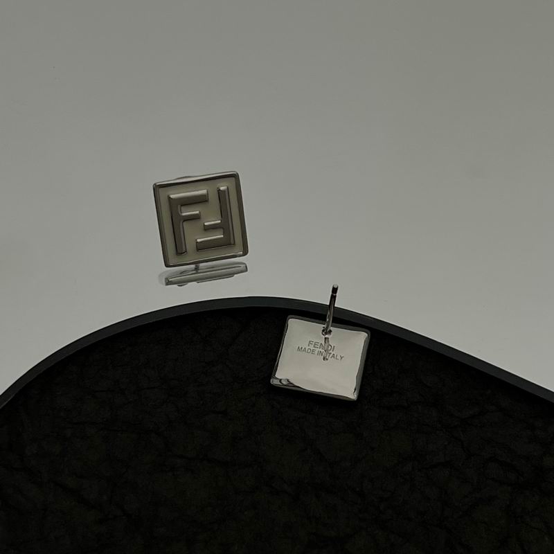 Fendi earring 10lyr26 (16)